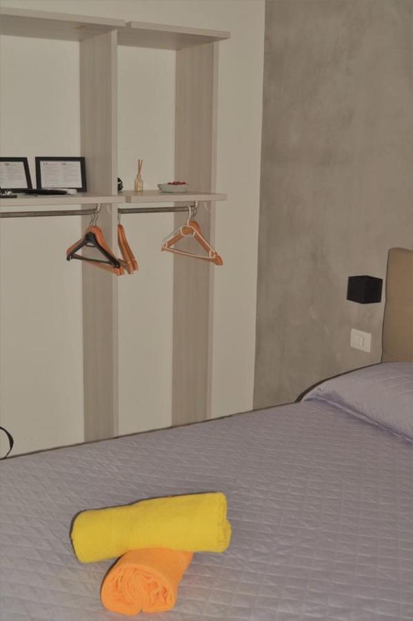 Napoli Via Toledo Bed & Breakfast Dış mekan fotoğraf